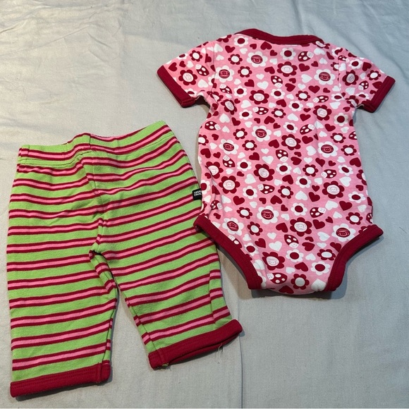 Paul Frank - Newborn Pink Floral Onesie and Striped Pants Set - Picture 4 of 4
